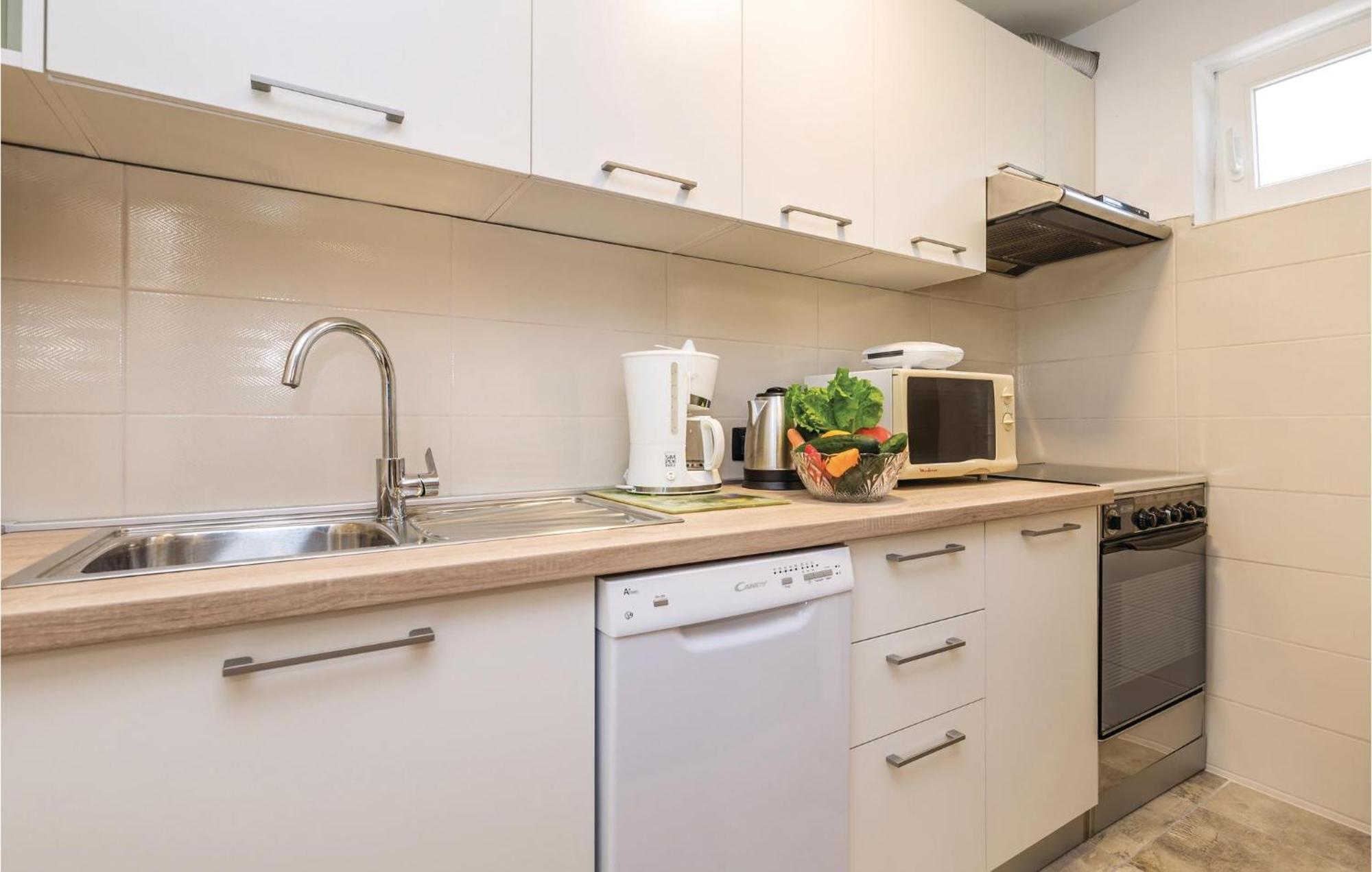 Pet Friendly Home In Rijeka With Wifi Экстерьер фото